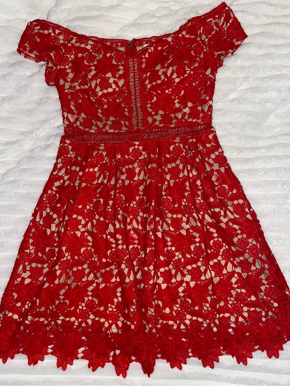 Francesca's Collections Red Lace Off-Shoulder Fit & Flare Dress